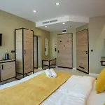 Chachacha House Vendeghaz فندق مبيت وإفطار