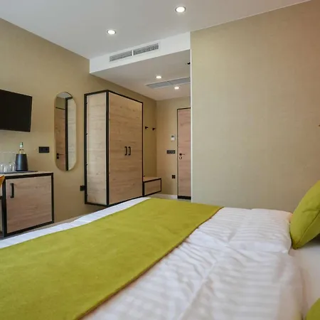 Chachacha House Vendeghaz فندق مبيت وإفطار إيغيرسولوك