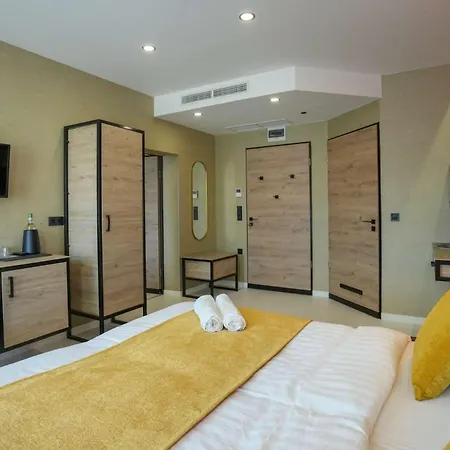 Chachacha House Vendeghaz فندق مبيت وإفطار