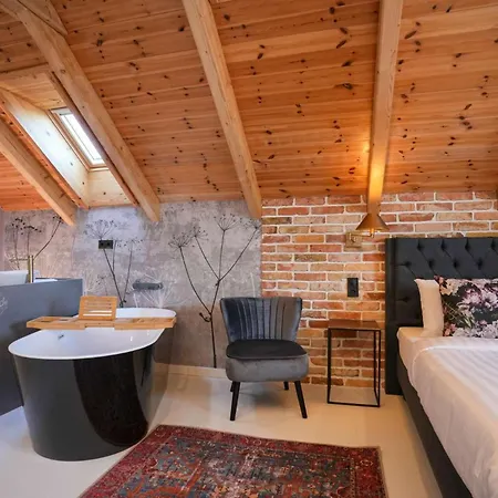 Bed & Breakfast Chachacha House Vendeghaz