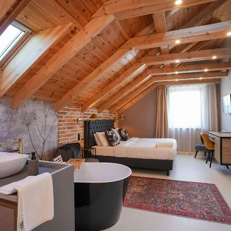 Bed & Breakfast Chachacha House Vendeghaz 4*